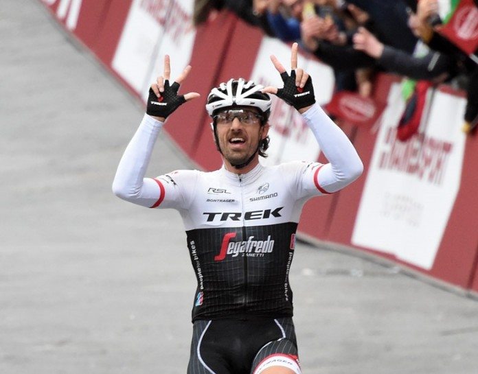TODAYCYCLING.COM - Fabian Cancellara inscrit son nom pour la troisième fois au palmarès des Strade Bianche. Photo : Trek-Segafredo