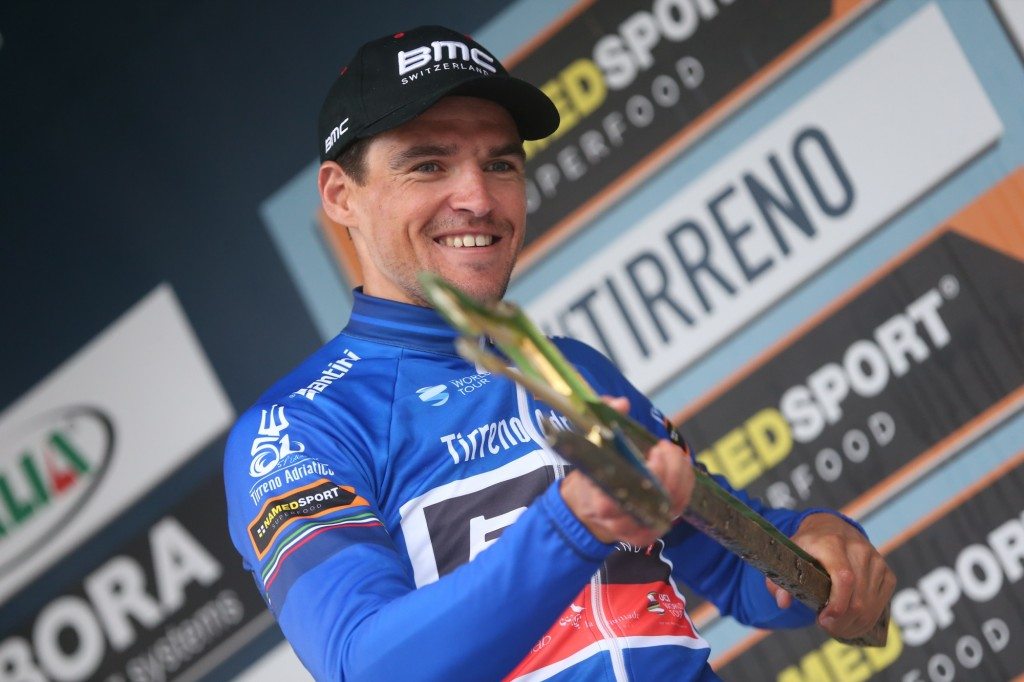 Greg Van Avermaet fête sa victoire finale sur Tirreno-Adriatico 2016. Photo : Tirreno-Adriatico 