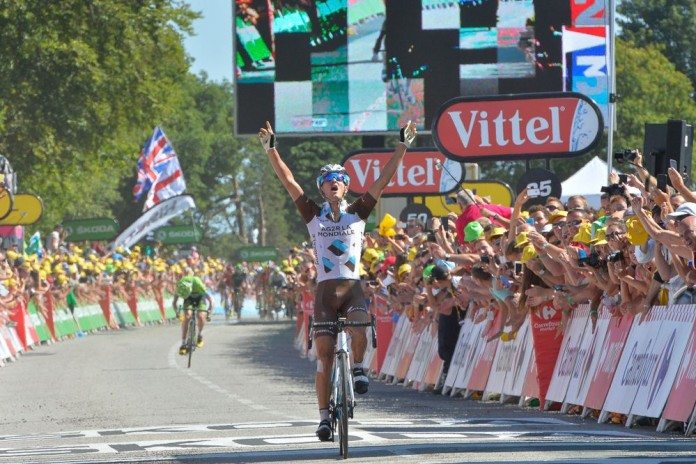 Alexis Vuillermoz s'impose à Mur de Bretagne lors du Tour de France 2015. ASO/B.Bade