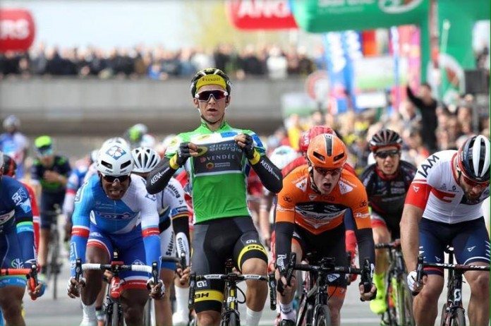 Bryan Coquard a remporté la deuxième étape A du Circuit de La Sarthe à Angers. Photo : Direct Energie.