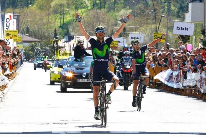 La joie des coureurs de la Movistar à l'arrivée de la Klasica Primavera 2016. Photo : Movistar.