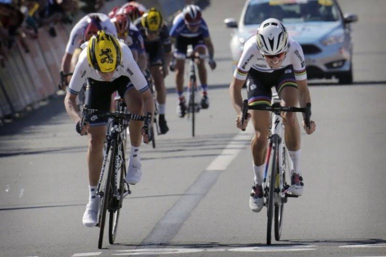 Lizzie Armitstead sur le fil !