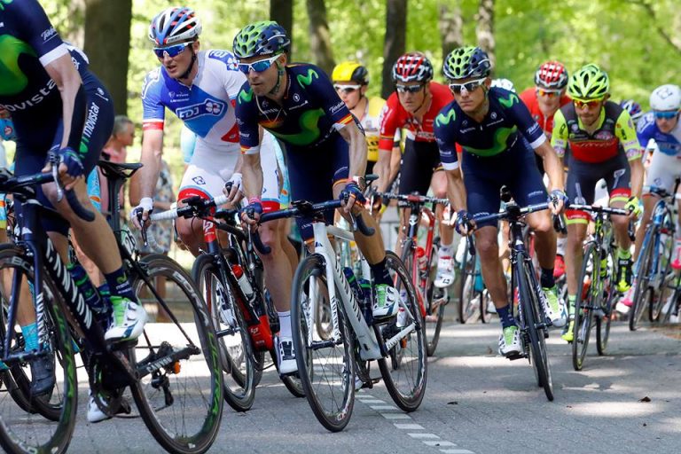 Alejandro Valverde grappille