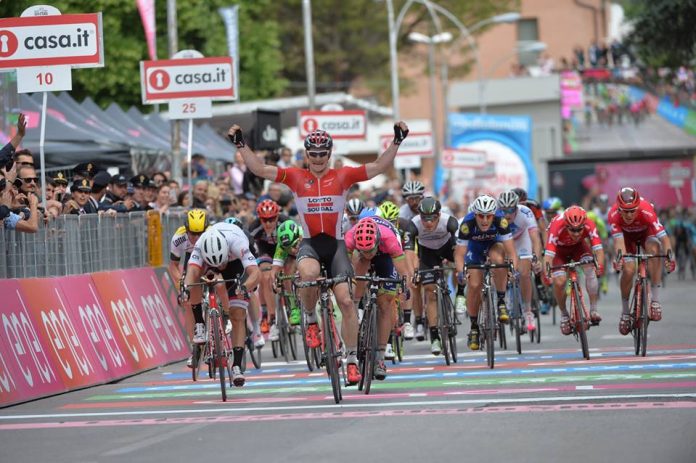 Andre Greipel remporte la 7ème étape du Tour d'Italie 2016. Photo : Giro d'Italia