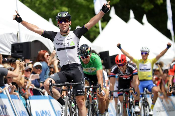 Mark Cavendish et Julian Alaphlippe célèbrent leurs victoires sur le Tour de Californie 2016. Chris Graythen/Getty Images/Amgen Tour of California