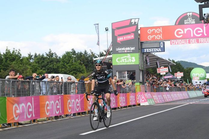 Mikel Nieve en solitaire sur la 13ème étape du Tour d'Italie 2016. Photo : Giro d'Italia