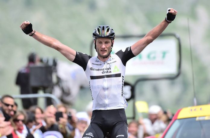 TODAYCYCLING - Steve Cummings a eu le temps de savourer sur la dernière étape du Critérium du Dauphiné 2016 qu'il a remportée en solitaire ! Photo : Critérium du Dauphiné