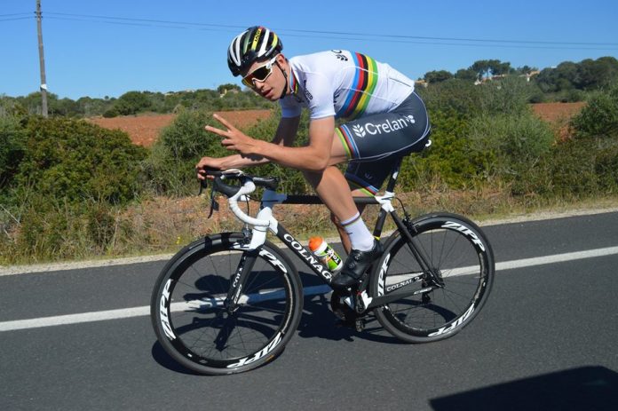 TODAYCYCLING - Wout Van Aert avec son maillot de champion du monde de cyclo-cross. Photo : Crelan-Vastgoedservice