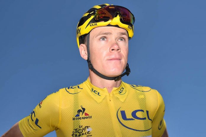 TODAYCYCLING - Chris Froome vêtu du maillot jaune lors du Tour de France 2016. Photo : ASO/A.Broadway