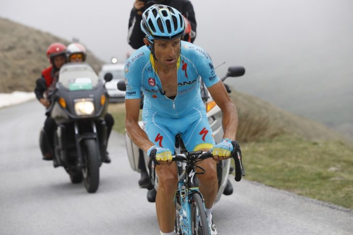TODAYCYCLING - Michele Scarponi lors du Tour d'Italie 2016. Photo : Astana