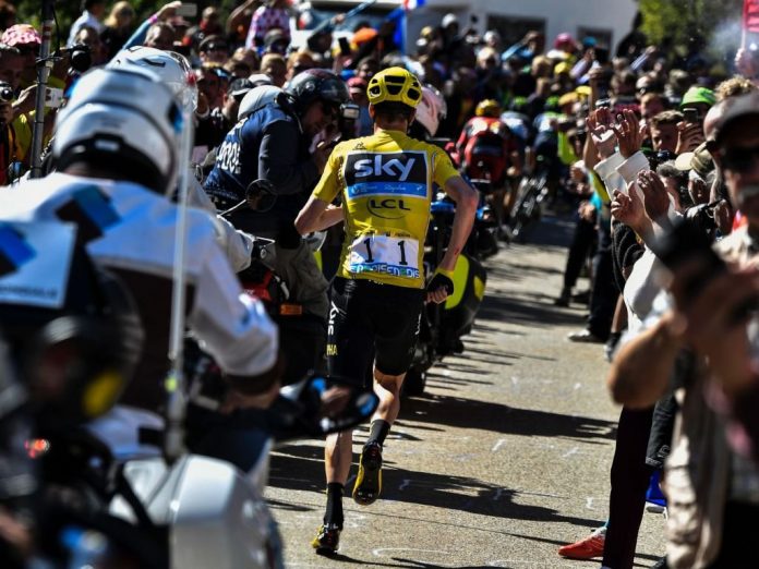 TODAYCYCLING - Chris Froome en train de courir dans le Mont Ventoux. Photo : Team Sky