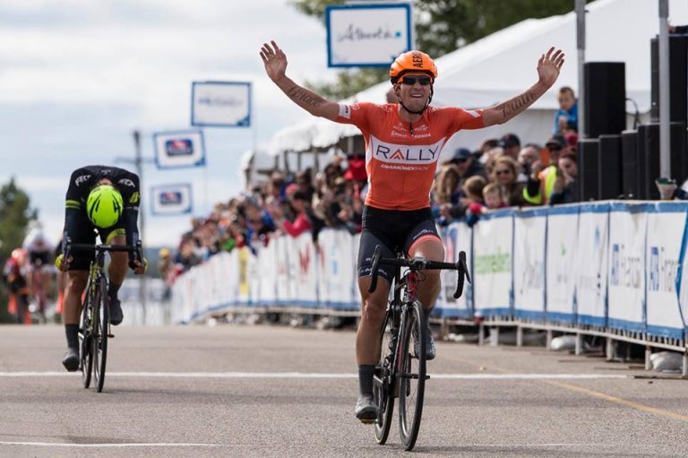 Etape et maillot de leader pour Evan Huffman
