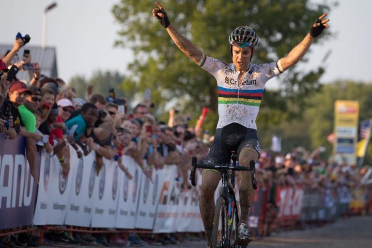 Coupe du Monde : Wout Van Aert encore très fort