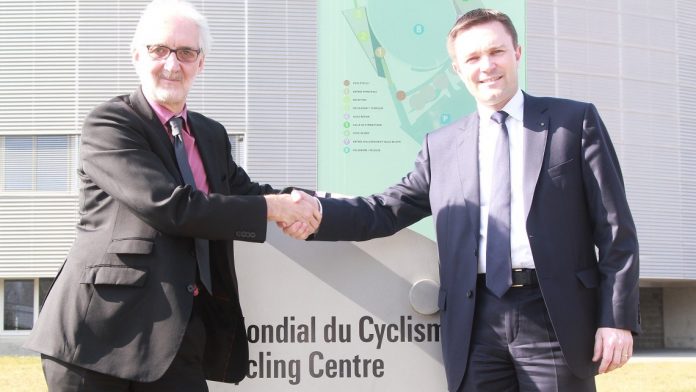 TODAYCYCLING - Brian Cookson et David Lappartient au siège de l'Union Cycliste Internationale. Photo : UEC