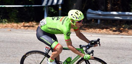 TodayCycling - Pierre Rolland négocie une descente sur la 12e étape de la Vuelta. Photo - Cannondale PCT