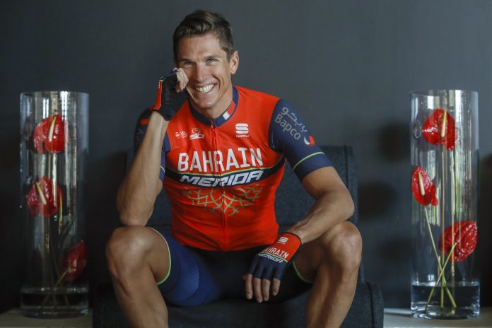 TODAYCYCLING - Le maillot de l'équipe Bahrain-Merida pour la saison 2017. Photo : Bettini/Bahrain-Merida