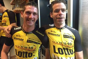 TODAYCYCLING.COM - LottoNL Jumbo dévoilé son maillot 2017. Photo : LottoNL-Jumbo
