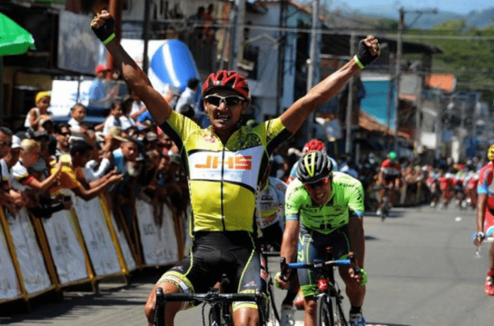 TODAYCYCLING.COM - Wilmer Bravo vainqueur d'étape sur la Vuelta al Tachira. Photo : Twitter