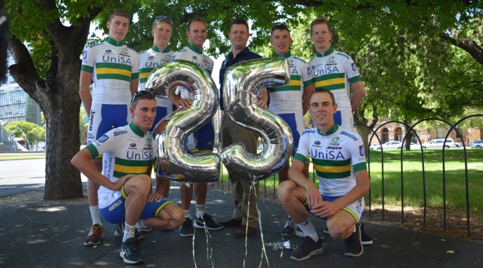 TODAYCYCLING.COM - UniSA Australia, seule équipe invitée sur le Tour Down Under. Photo : Cycling Today