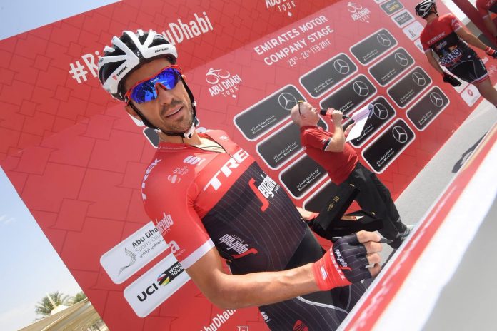 Alberto Contador (Trek-Segafredo) chute lors du Tour d'Abu Dhabi