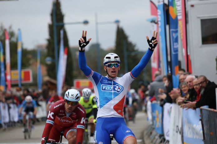 Arnaud Demare ravit de sa victoire sur la première étape de l'Etoile de Bessèges