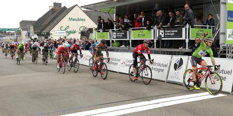 Tour de Bretagne : Jakub Mareczko dans un fauteuil