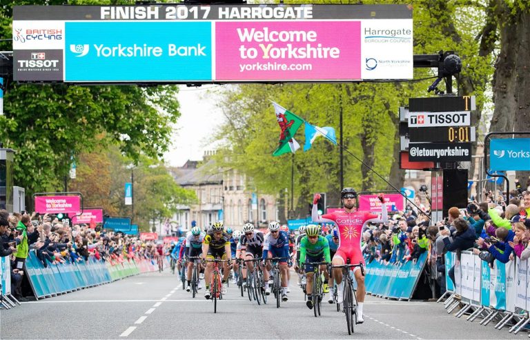 Nacer Bouhanni (Cofidis) devance Caleb Ewan au Tour du Yorkshire