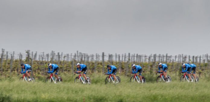 La caractéristique couleur bleue des russe de Gazprom-Rusvelo sera encore visible sur les routes du Giro à partir du 5 mai. Giro 2017, effectif