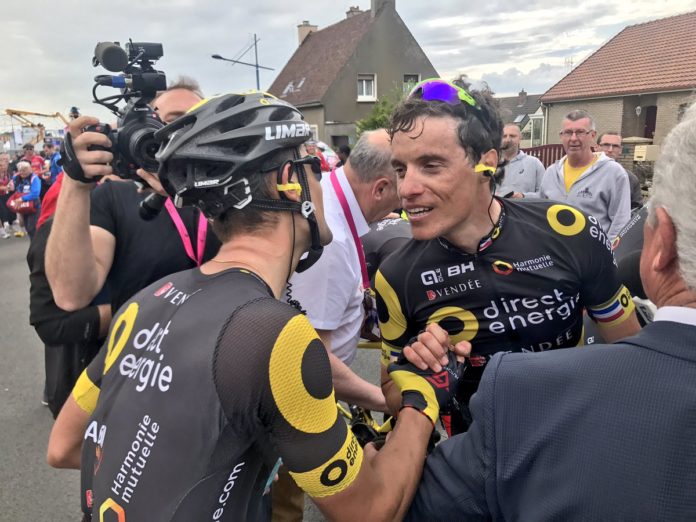 Sylvain Chavanel félicité après sa victoire sur la 4e étape des 4 Jours de Dunkerque 2017