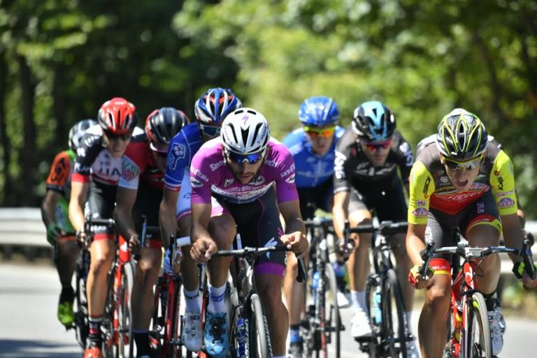 Une 15e étape du Giro 2017 courue à 46,5 kilomètres heure