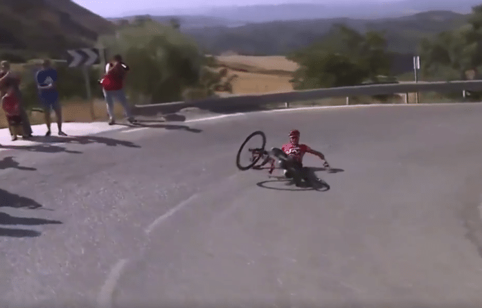 Sur la Vuelta 2017, Christopher Froome a une adversaire de taille, la chute !