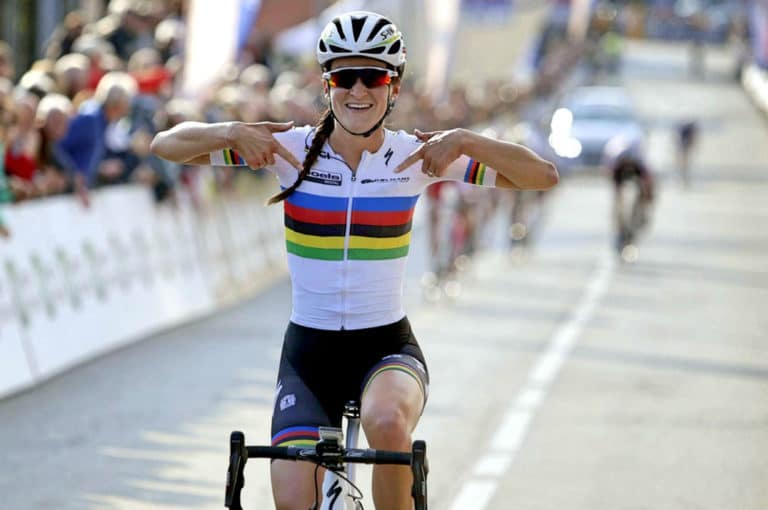 L’ancienne championne du monde Lizzie DEIGNAN est devenue maman