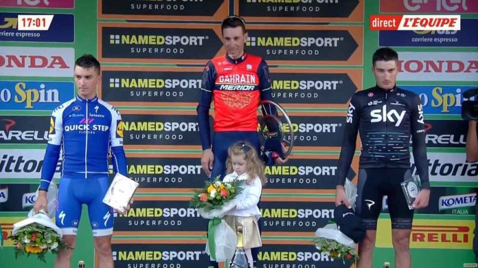 Vincenzo Nibali sur la plus haute marche du podium du Il Lombardia