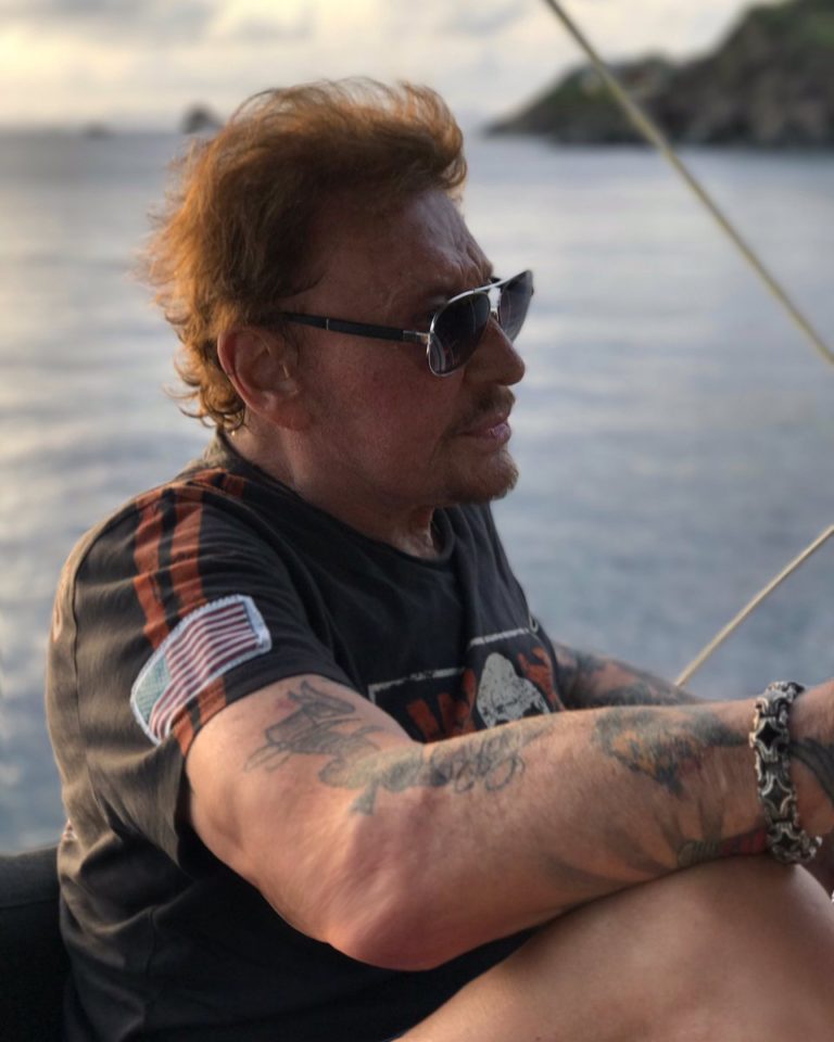 Johnny Hallyday est au paradis avec des Légendes du cyclisme