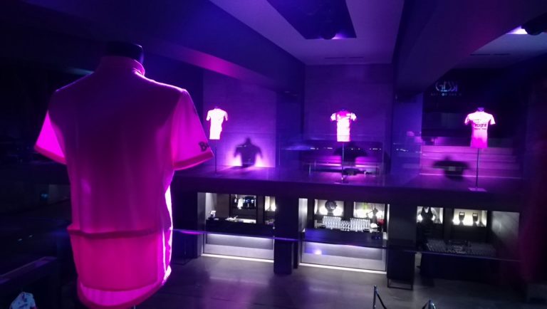 Les quatre nouveaux maillots du Giro 2018 dévoilés