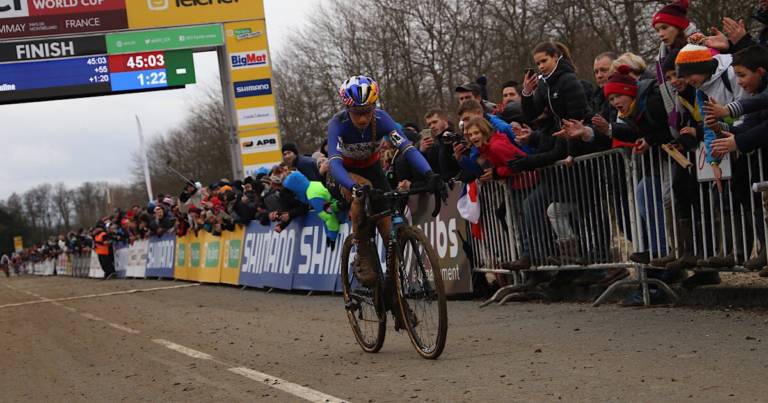 Pauline Ferrand Prevot troisième de la coupe du monde de Nommay