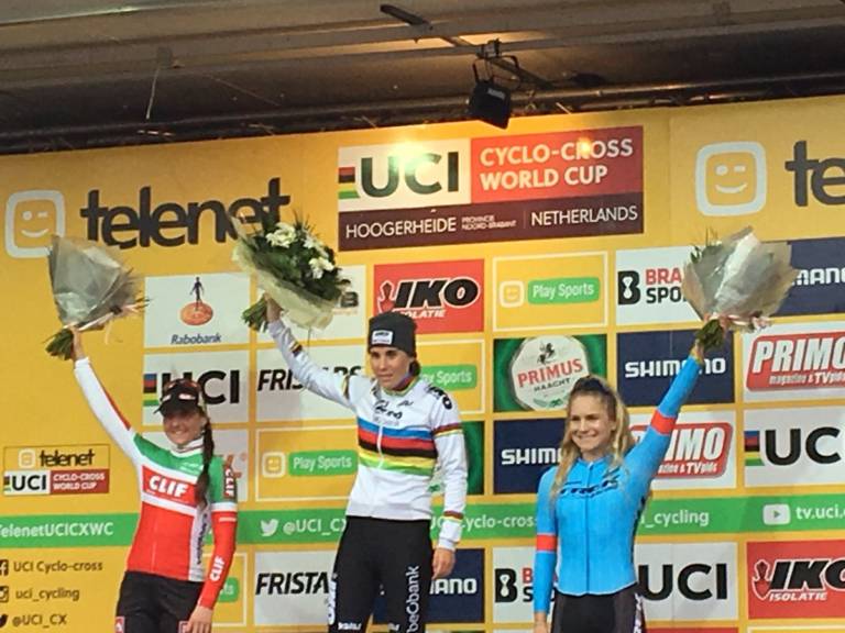 Sanne Cant au top, Pauline Ferrand Prevot abandonne à Hoogerheide