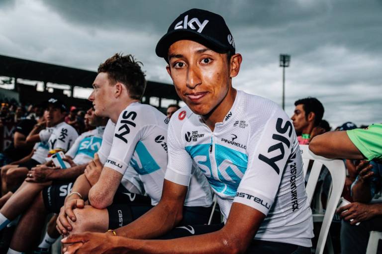 Egan Bernal (Team Sky), convalescent, blessé à l’épaule