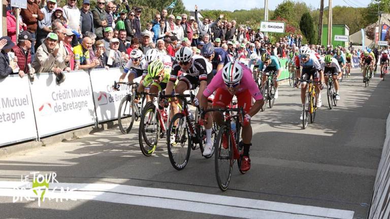 Coup double de Matteo Malucelli (Androni-Sidermec) sur la 2e étape du Tour de Bretagne