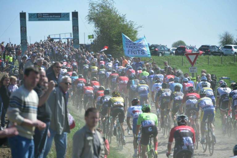 Paris-Roubaix : Direct live à partir de 11 heures