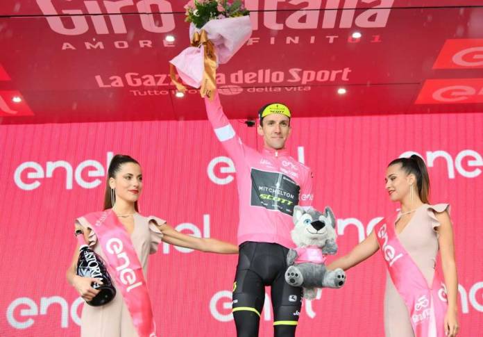 Classement général Giro 2018 étape 8 Simon Yates leader
