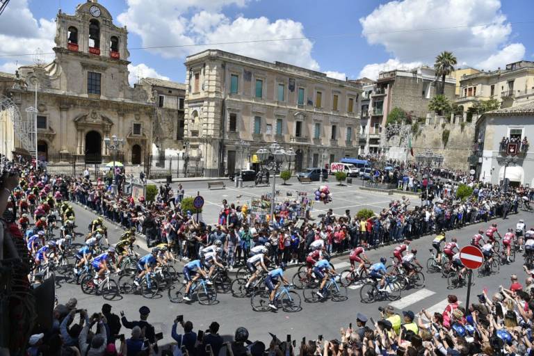 Tour d’Italie 2018 : Direct live de la 6e étape à partir de 12h45