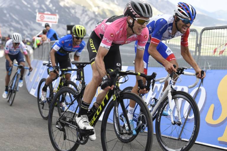 Simon Yates « heureux » de sa position de leader au Tour d’Italie 2018