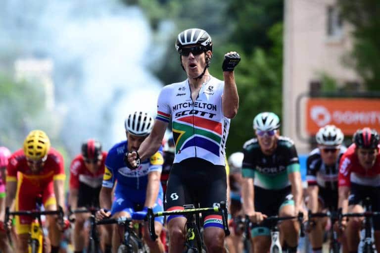 Daryl Impey large vainqueur au sprint sur le Critérium du Dauphiné