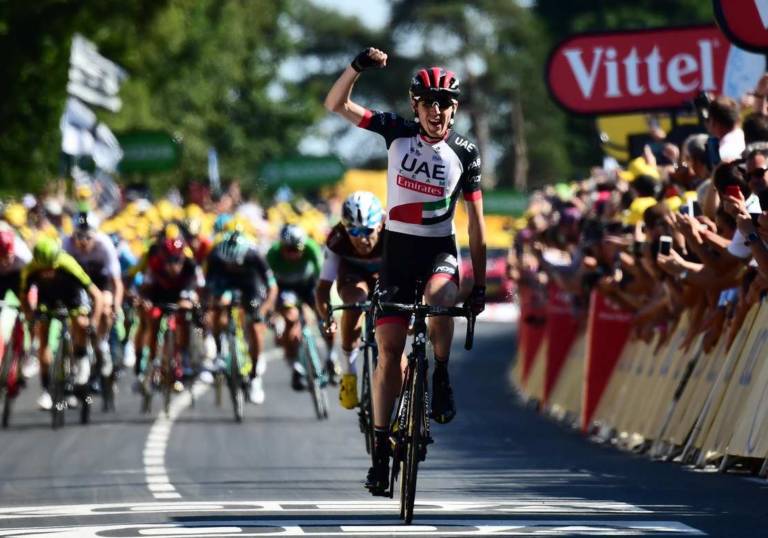 Dan Martin (UAE) l’emporte à Mûr de Bretagne