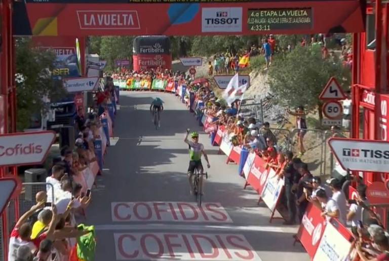 Ben King (Dimension Data) premier au sommet de la montée d’Alfacar