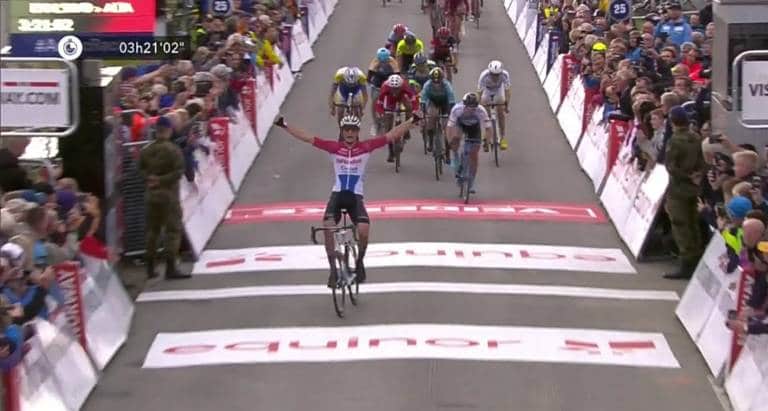 La passe de deux pour van der Poel, le général pour Chernetski