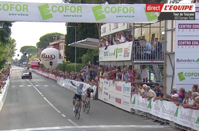 Gianni Moscon vainqueur en costaud, Romain Bardet rassurant 2e