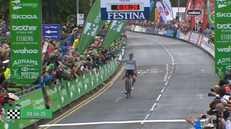 Ian Stannard (Team Sky) livre un récital à domicile