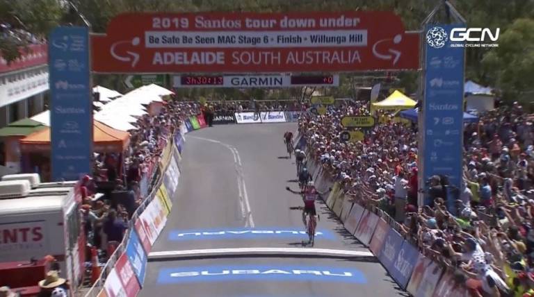 Richie Porte gagne à Willunga Hill, le général pour Daryl Impey